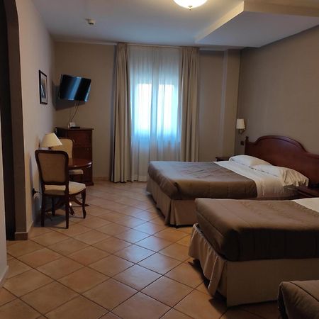 Hotel Le Mura Φολίνιο Εξωτερικό φωτογραφία