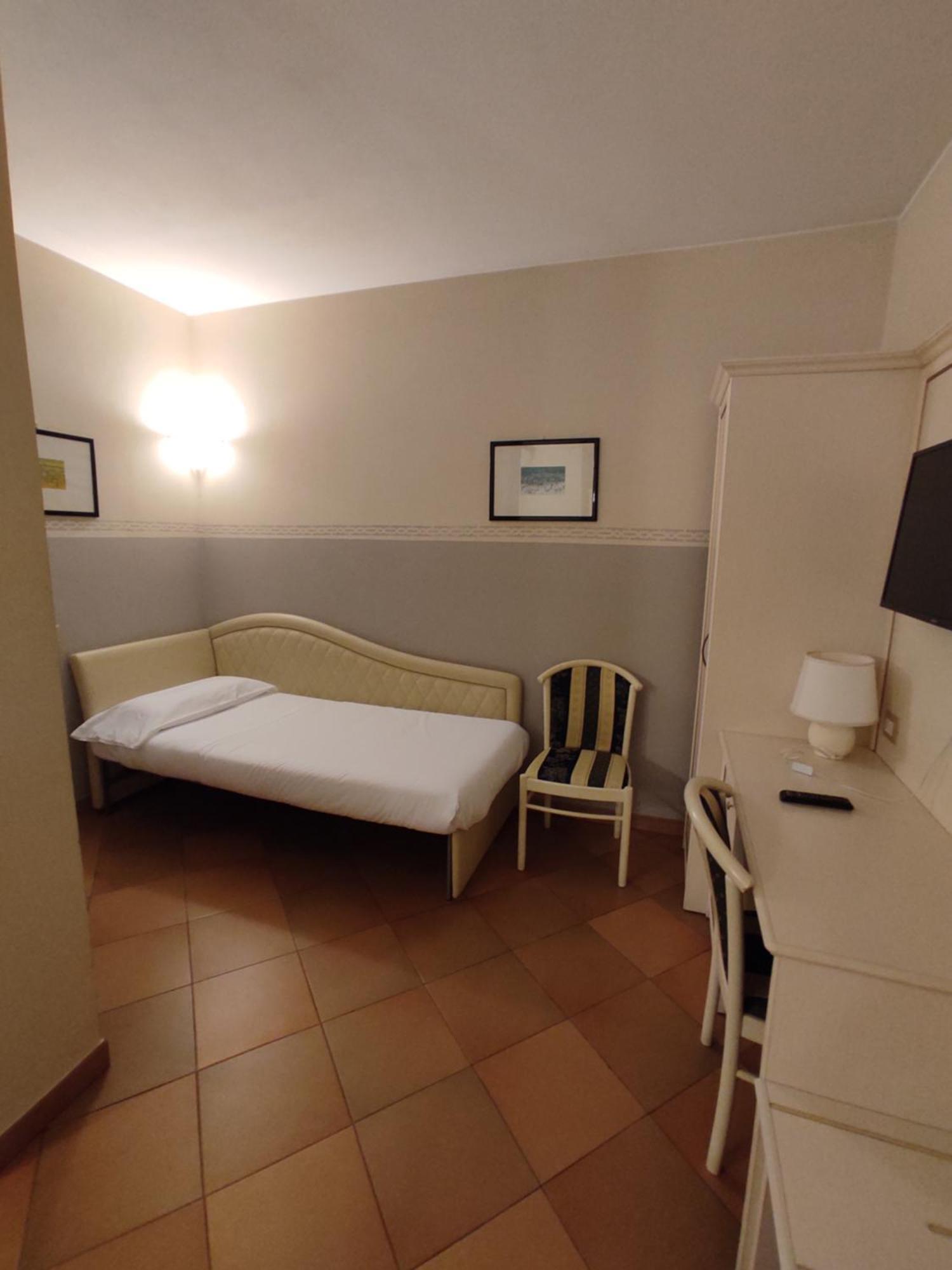 Hotel Le Mura Φολίνιο Εξωτερικό φωτογραφία