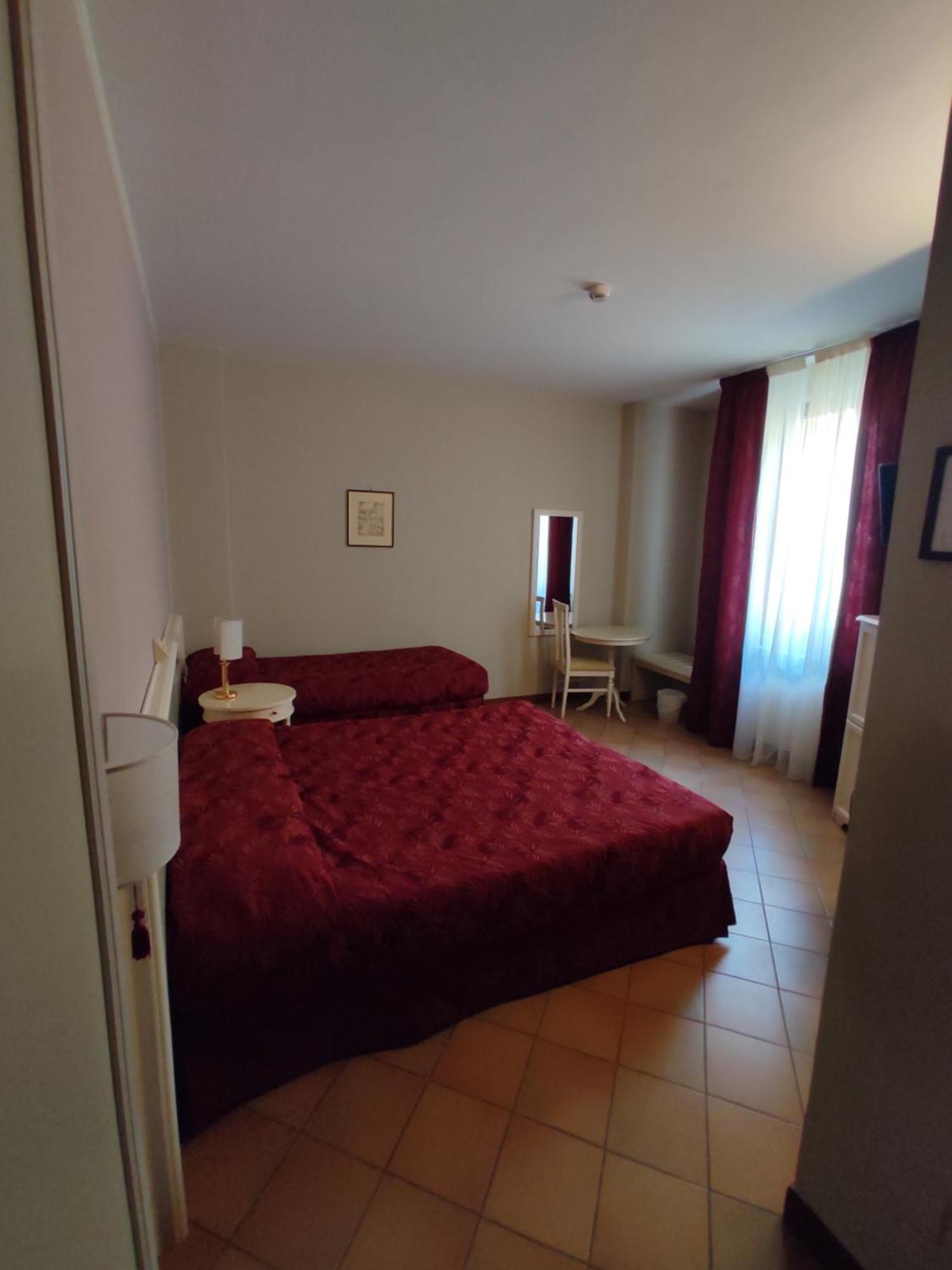 Hotel Le Mura Φολίνιο Εξωτερικό φωτογραφία