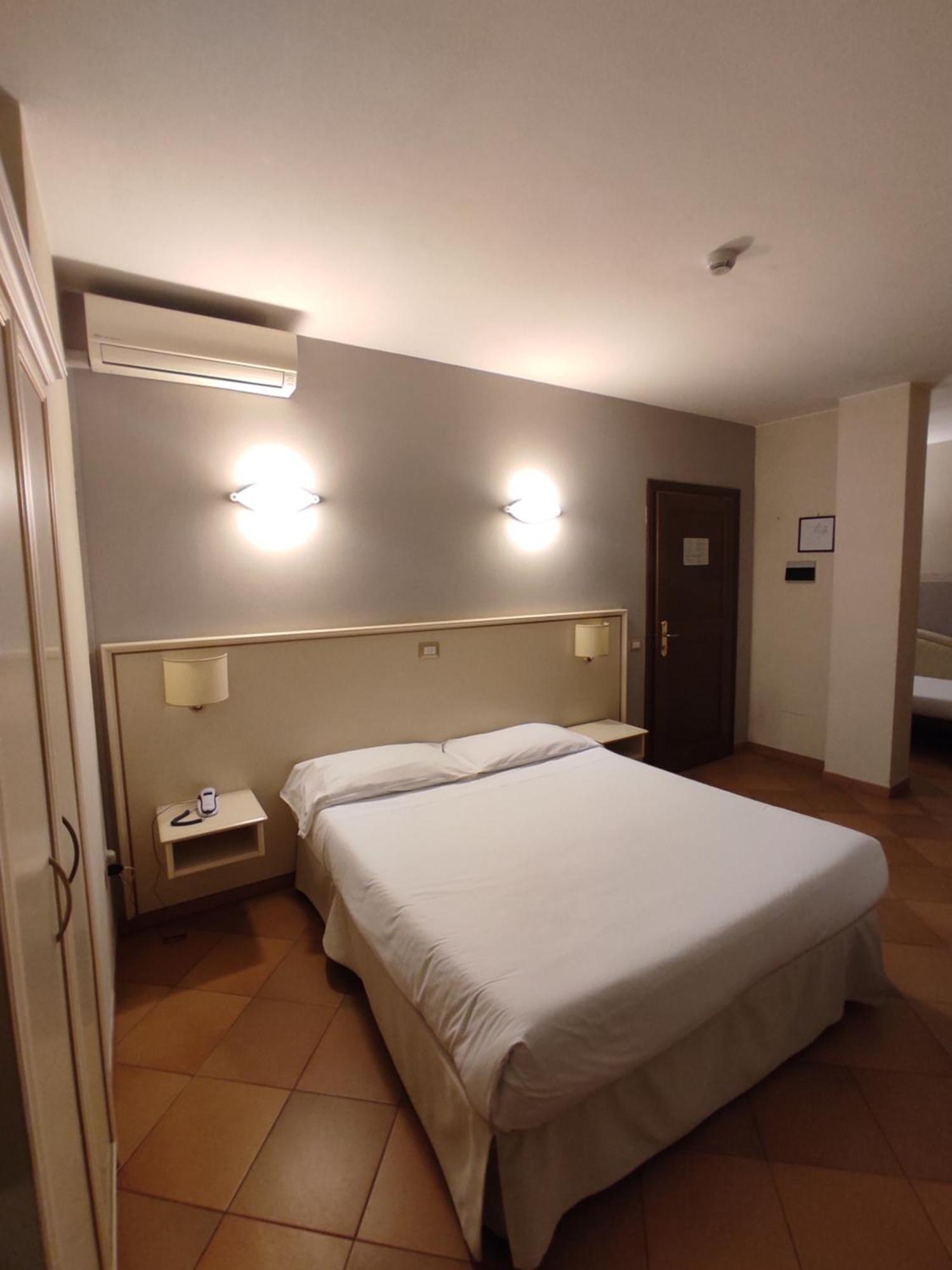 Hotel Le Mura Φολίνιο Εξωτερικό φωτογραφία