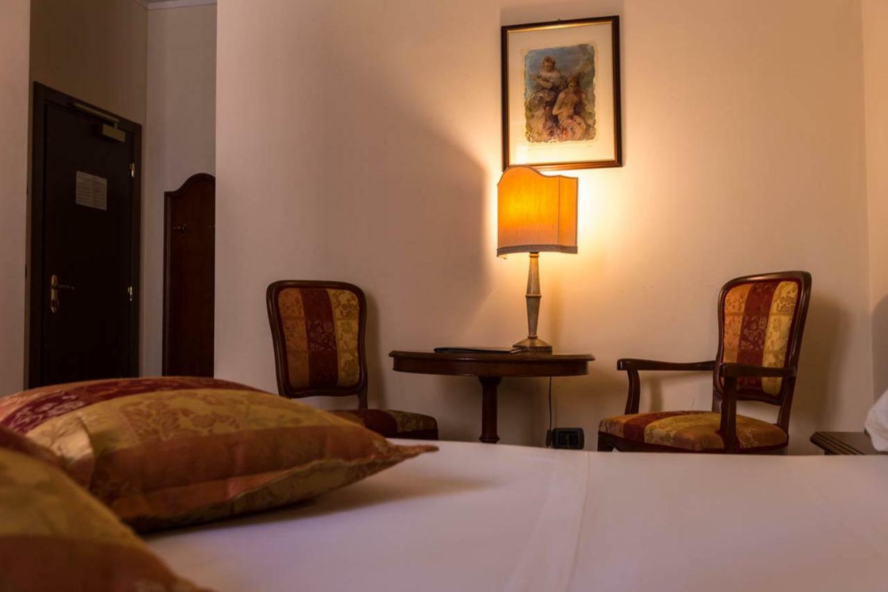 Hotel Le Mura Φολίνιο Εξωτερικό φωτογραφία